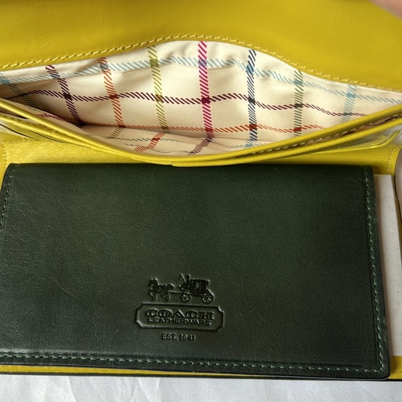 New in Box Coach Bleecker Bottle Green Checkbook Wallet Tattersall Lining w/tags - Picture 8 of 13